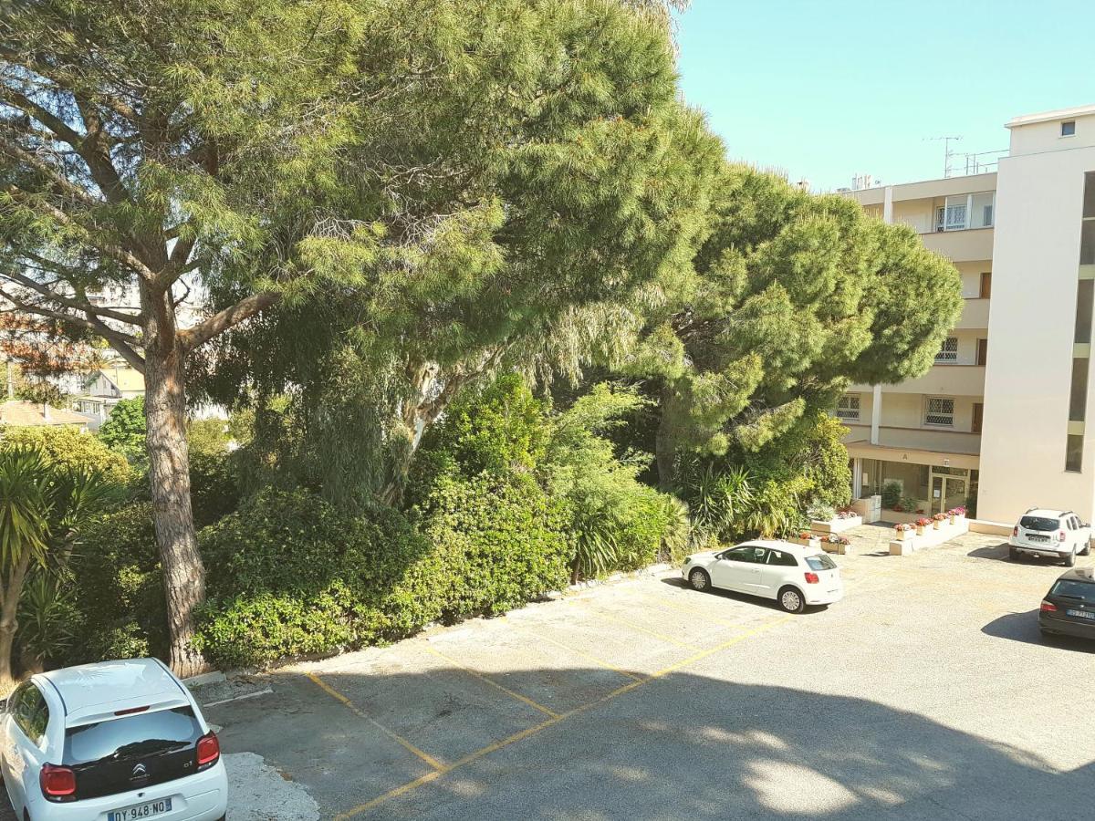 Apartment Joli Avec Petit Jardin